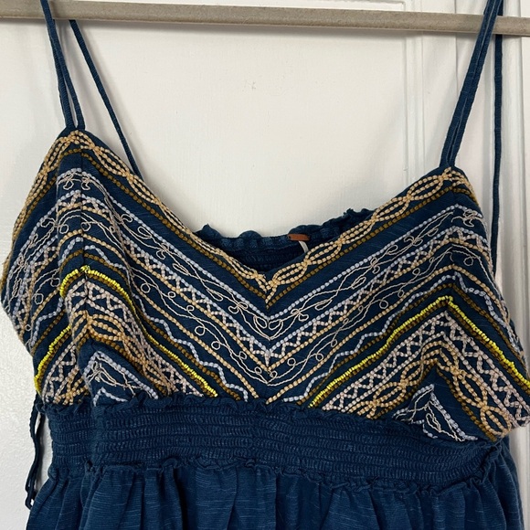 Free People Blue Embroidered Boho Festival Tank Top – Size L - Picture 2 of 6